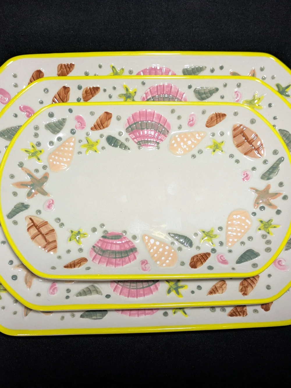 Temptations by Tara Ocean Shells Ceramic Nesting Serving Platters Trays Set of 3